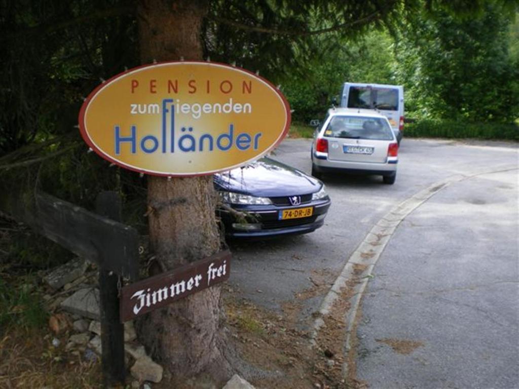 茨维泽尔 Zum Fliegenden Hollander旅馆 外观 照片